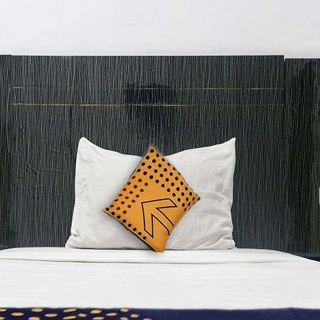 Spot On 3605 Clarichie Guest House Kupang  Buitenkant foto