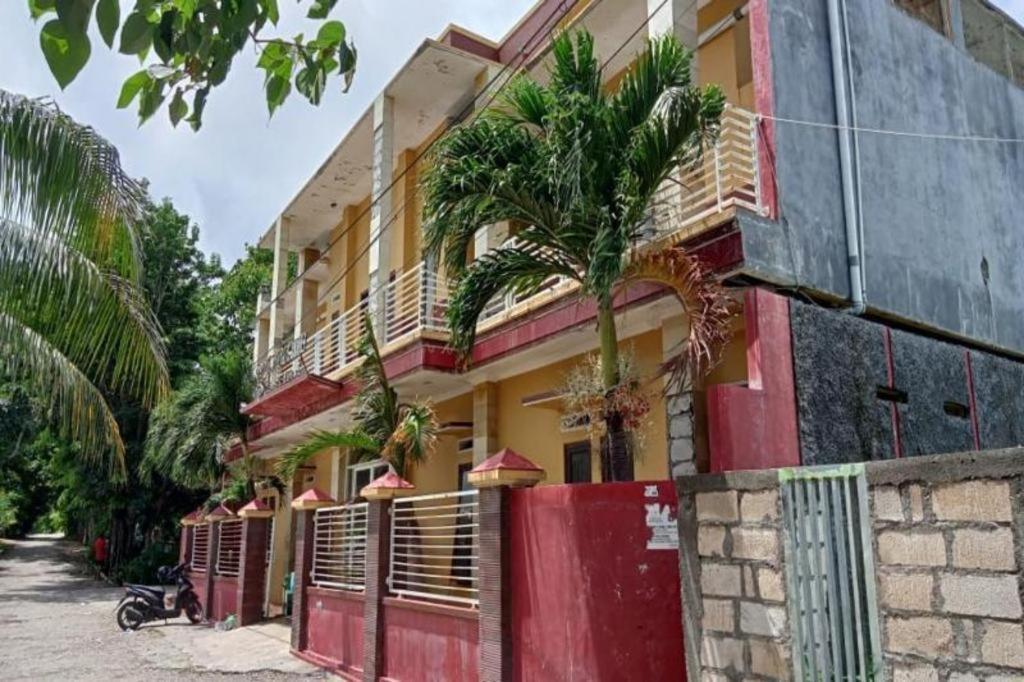 Spot On 3605 Clarichie Guest House Kupang  Buitenkant foto