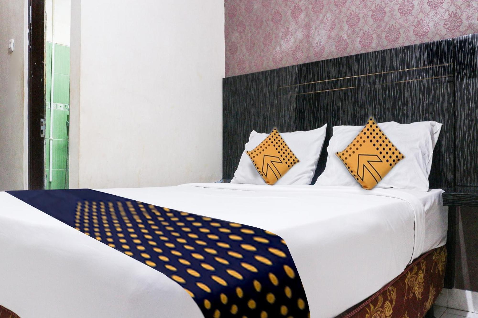 Spot On 3605 Clarichie Guest House Kupang  Buitenkant foto