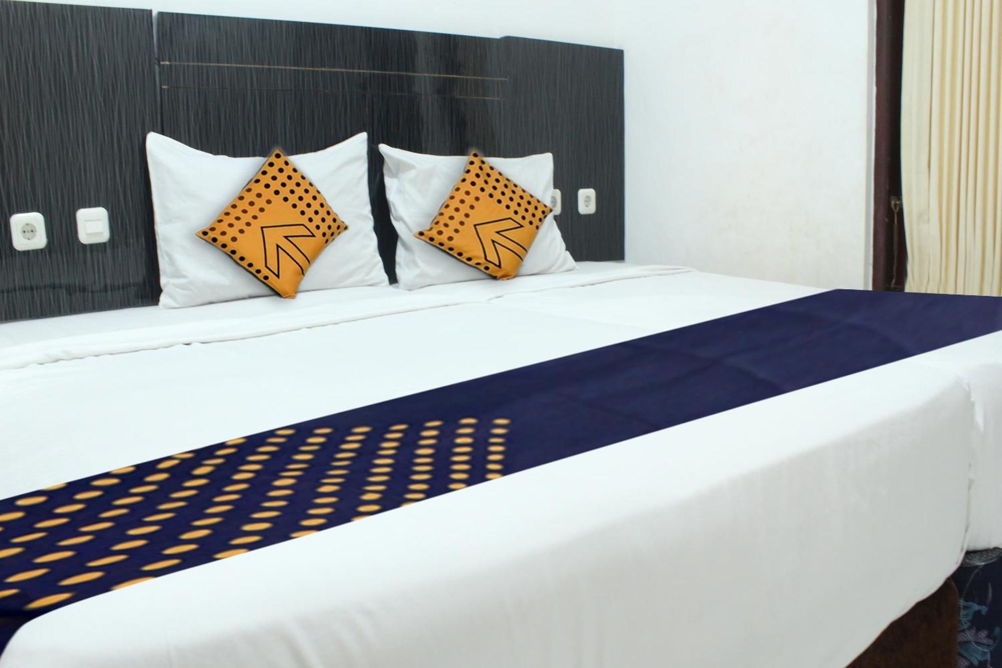 Spot On 3605 Clarichie Guest House Kupang  Buitenkant foto